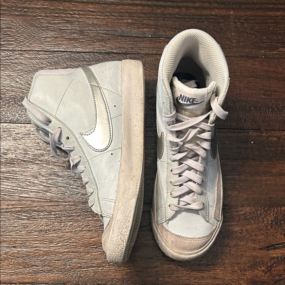 Nike Other - Nike Blazer Mid '77 High-Top Sneakers
